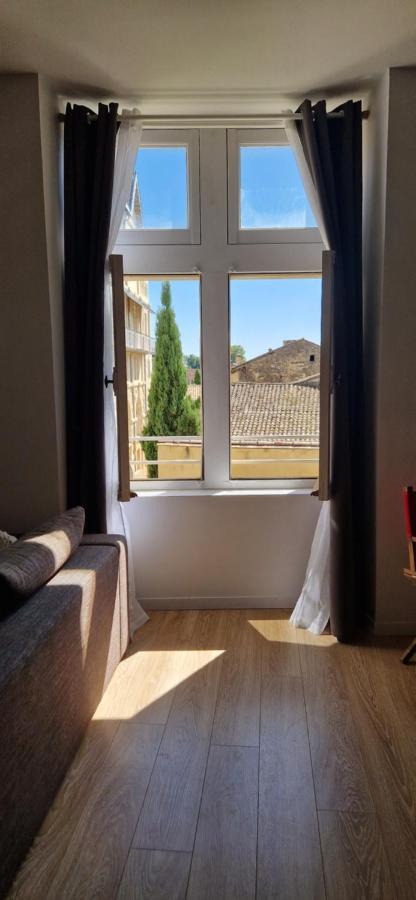 Rouge Et Vin Apartment *