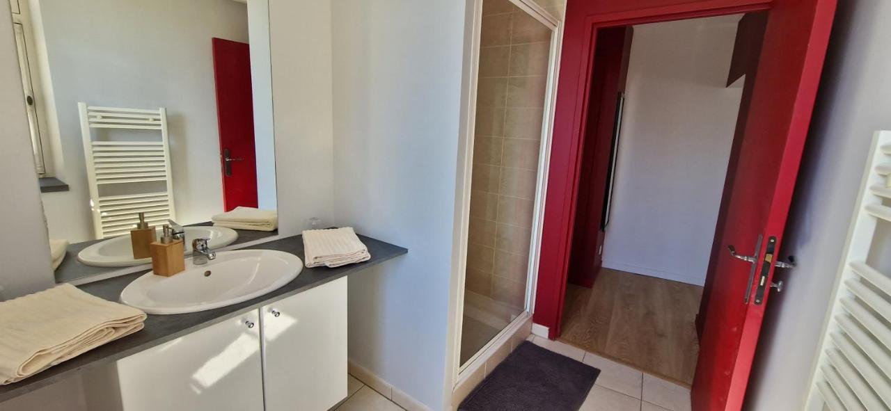 Rouge Et Vin Apartment *